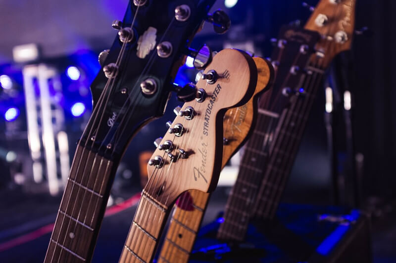 Fender & Gibson, start with the legends